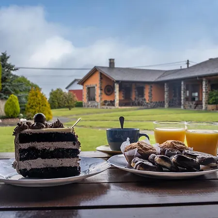 Apartament Rurales El Fresnu *